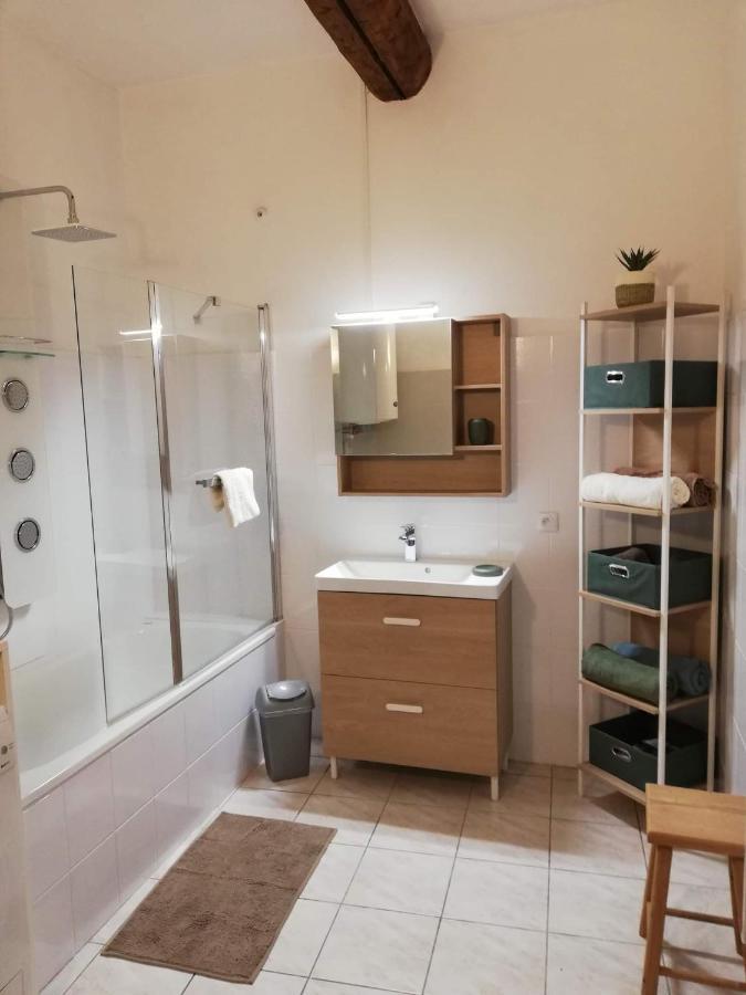 Orange: Appartement Pratique Et Idealement Place โอรองช์ ภายนอก รูปภาพ
